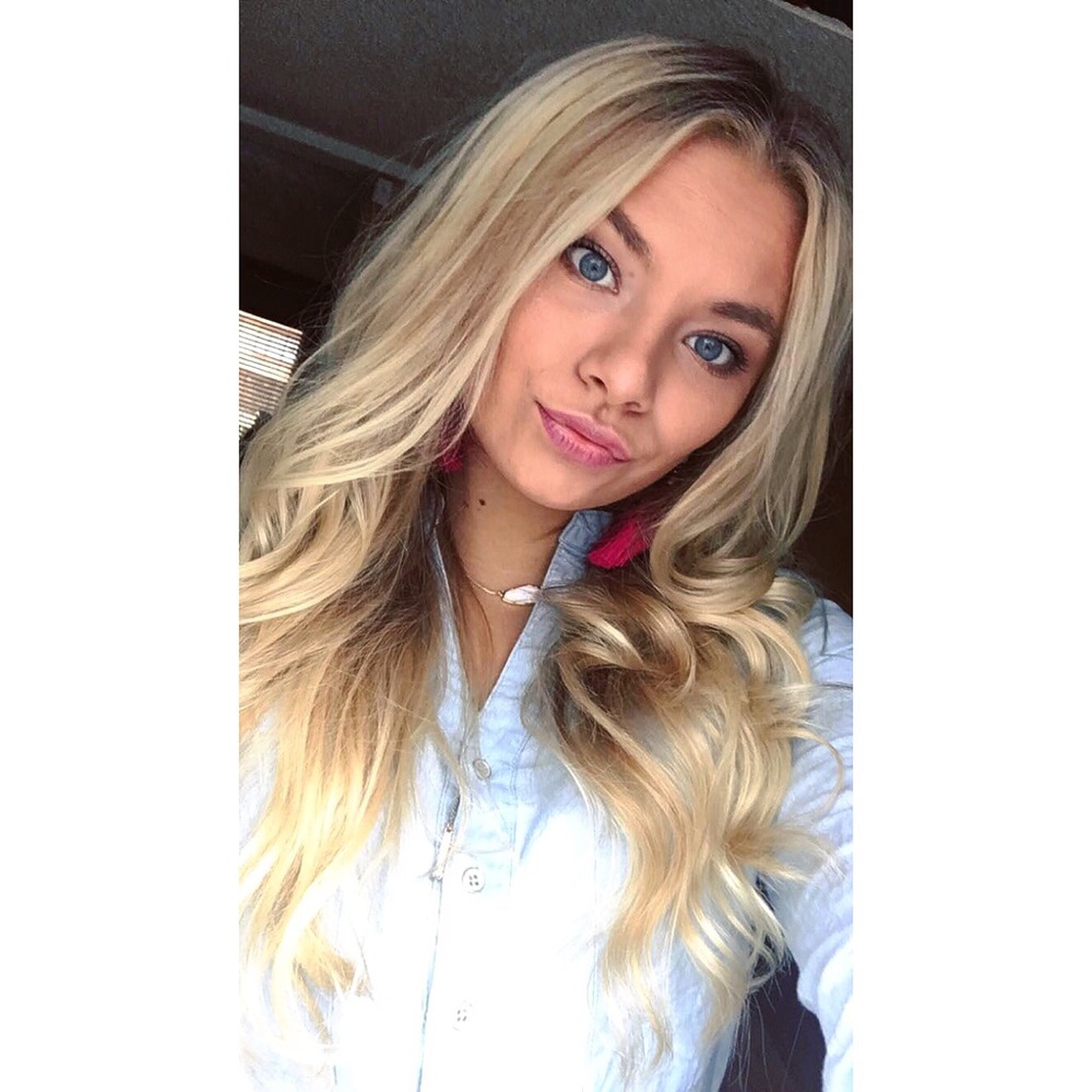 Meet your Posher, Brooke